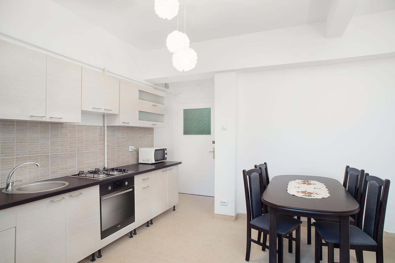 Sunshine Apartment Braşov Esterno foto